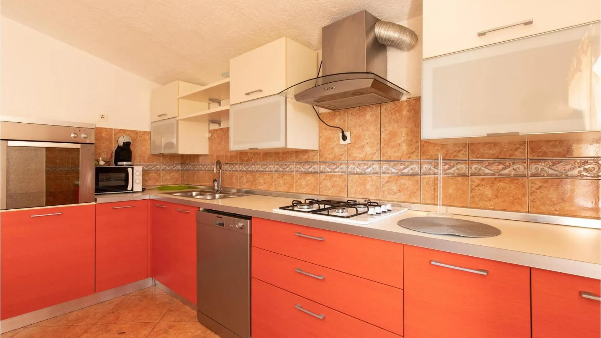 Stunning Home In Podlug With Wifi