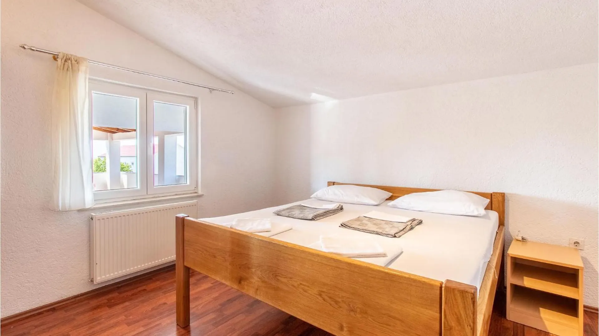 Stunning Home In Podlug With Wifi Holiday home